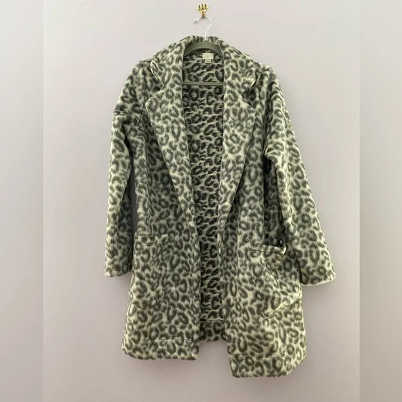 A New Day | Leopard Faux Fur Coat - Picture 3 of 7